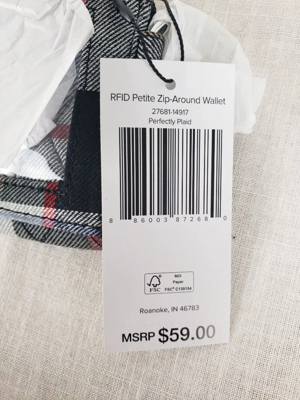 Vera Bradley NWT RFID Petite Zip-Around Wallet Perfectly Plaid